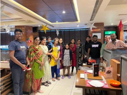 SPM Consultancy team with students and parents